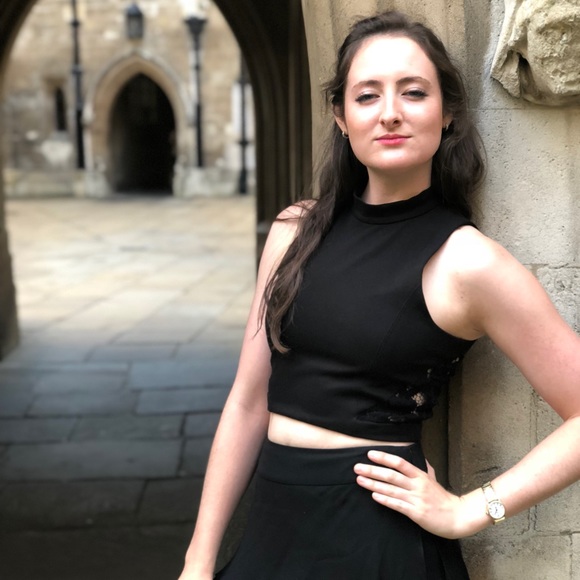 Meet your Posher, Adrienne - Picture 3 of 3